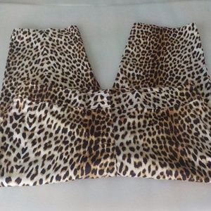 Stretch Leopard Capri Pants